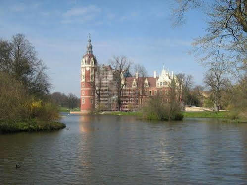 Am Schloßbrunnen Bad Muskau Exterior foto